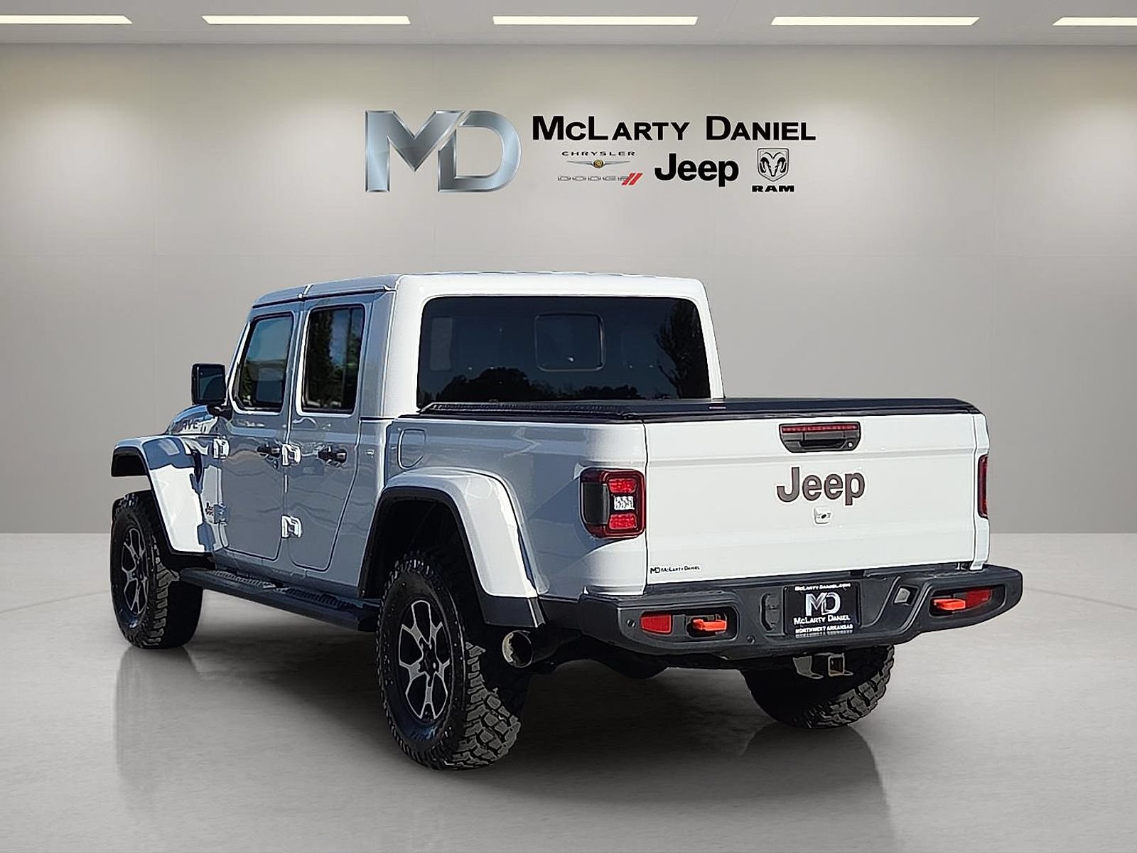 Used 2021 Jeep Gladiator Mojave w/ Uconnect 4C Nav & Sound Group AWD/4WD image 4