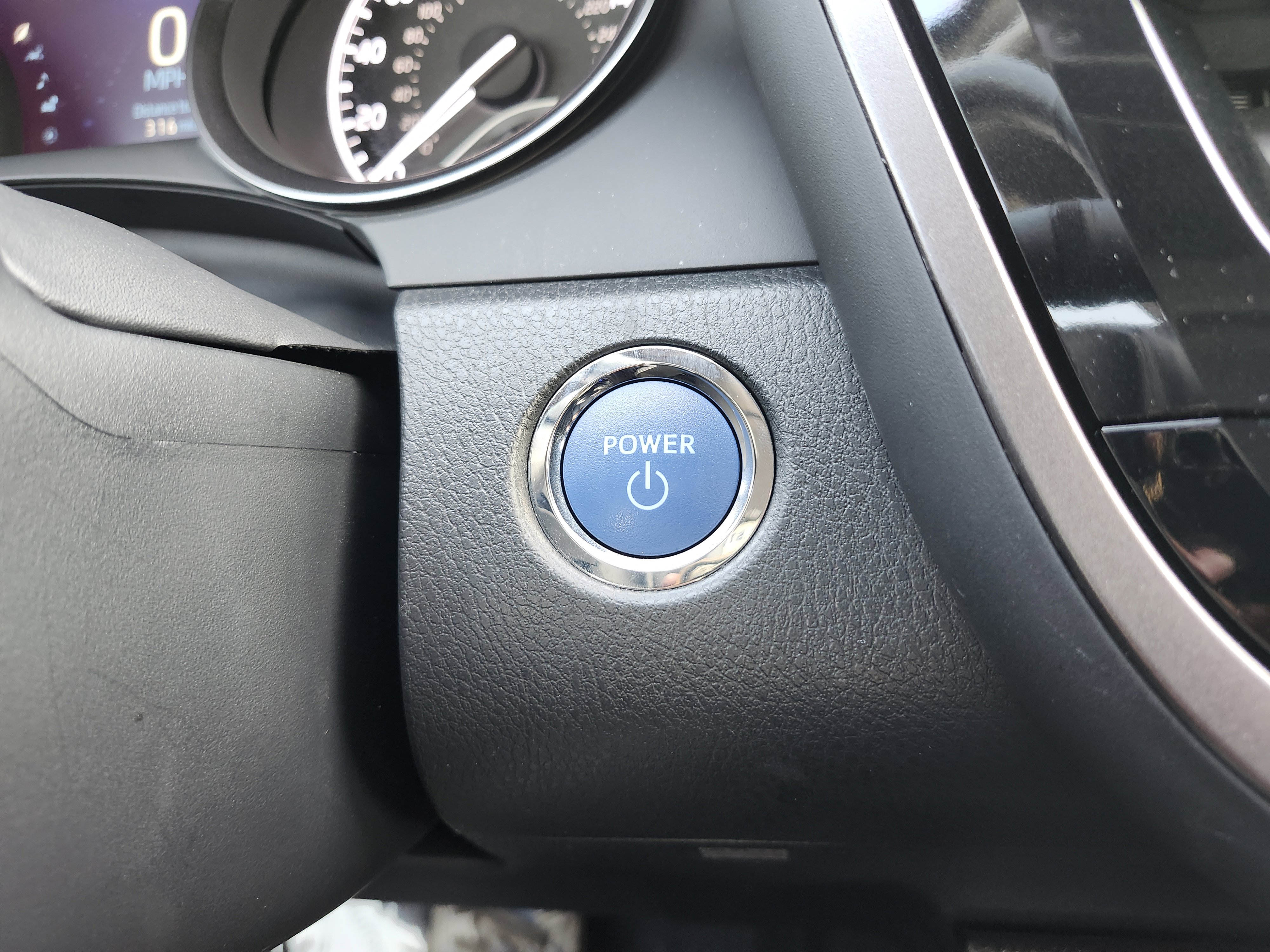 Used 2024 Toyota Camry XSE w/ Navigation Package image 8