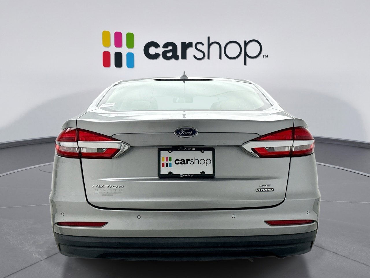 Used 2020 Ford Fusion SE image 4