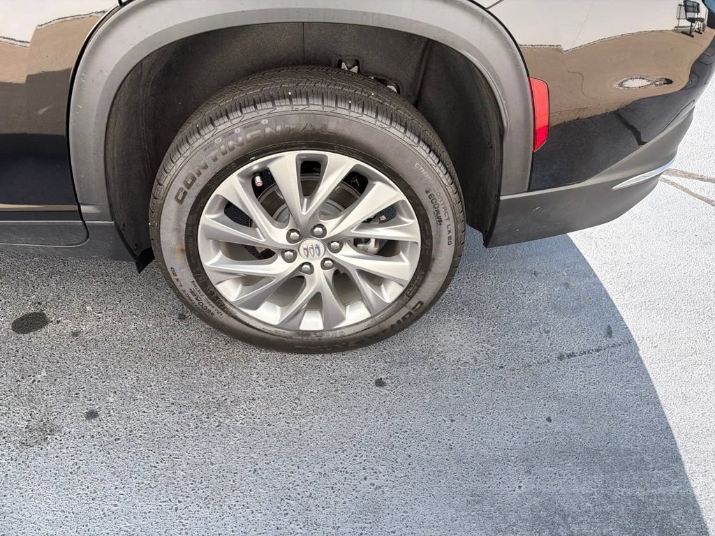 Used 2025 Buick Enclave Preferred w/ LPO, Floor Liner Package FWD image 15