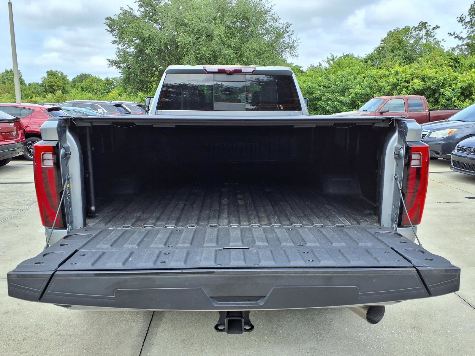 Used 2024 GMC Sierra 3500 Denali Ultimate AWD/4WD image 18