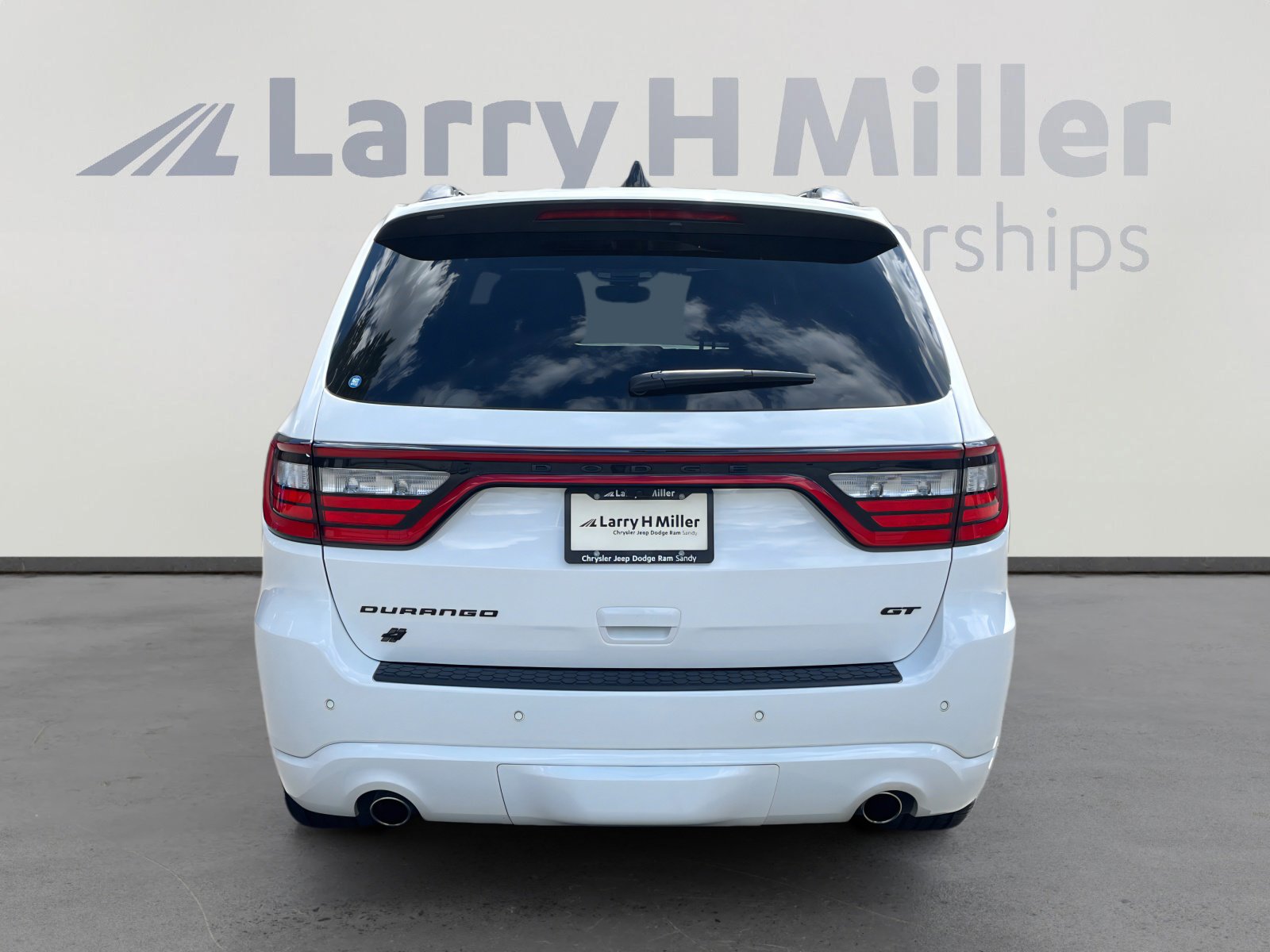 Used 2025 Dodge Durango GT w/ Blacktop Package image 4
