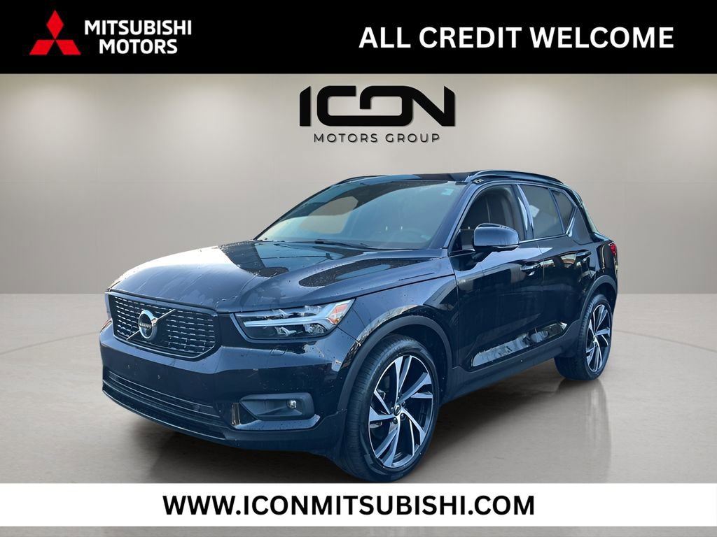 Used 2020 Volvo XC40 T5 R-Design image 1