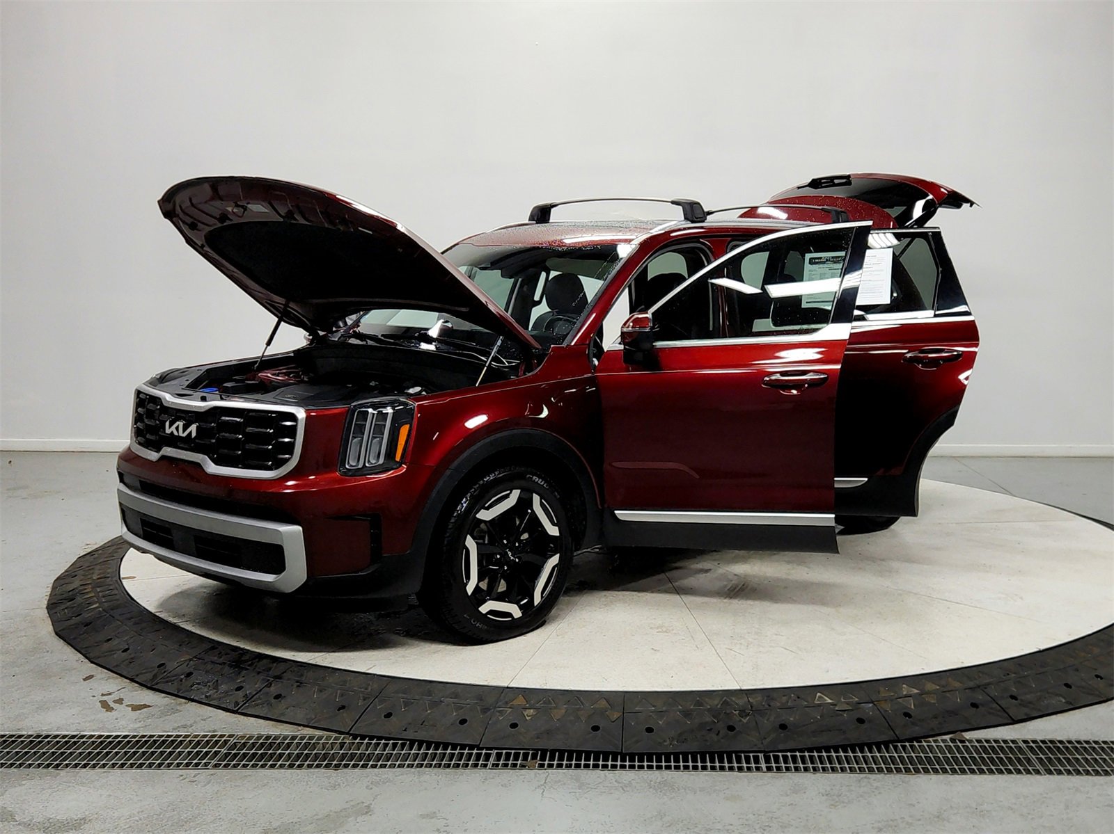 Used 2024 Kia Telluride S w/ S Sunroof Package image 11