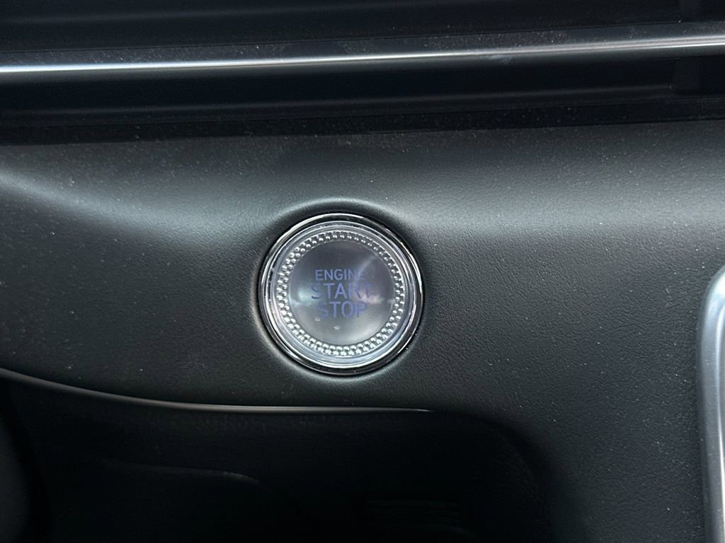 Used 2025 Genesis GV80 3.5T e-SC image 24