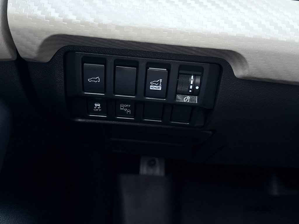 Used 2019 Subaru Ascent Premium AWD/4WD image 32
