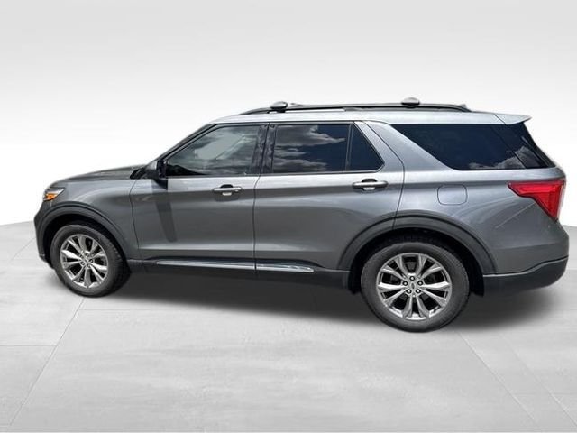 Used 2021 Ford Explorer XLT w/ Equipment Group 202A RWD image 10