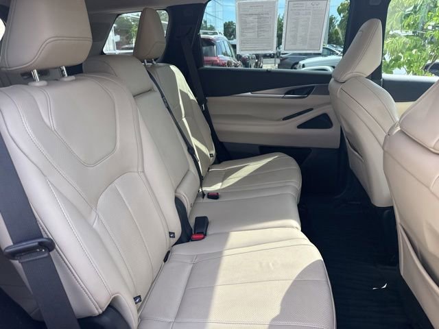 Certified 2023 INFINITI QX60 Luxe w/ Cargo Package AWD/4WD image 13