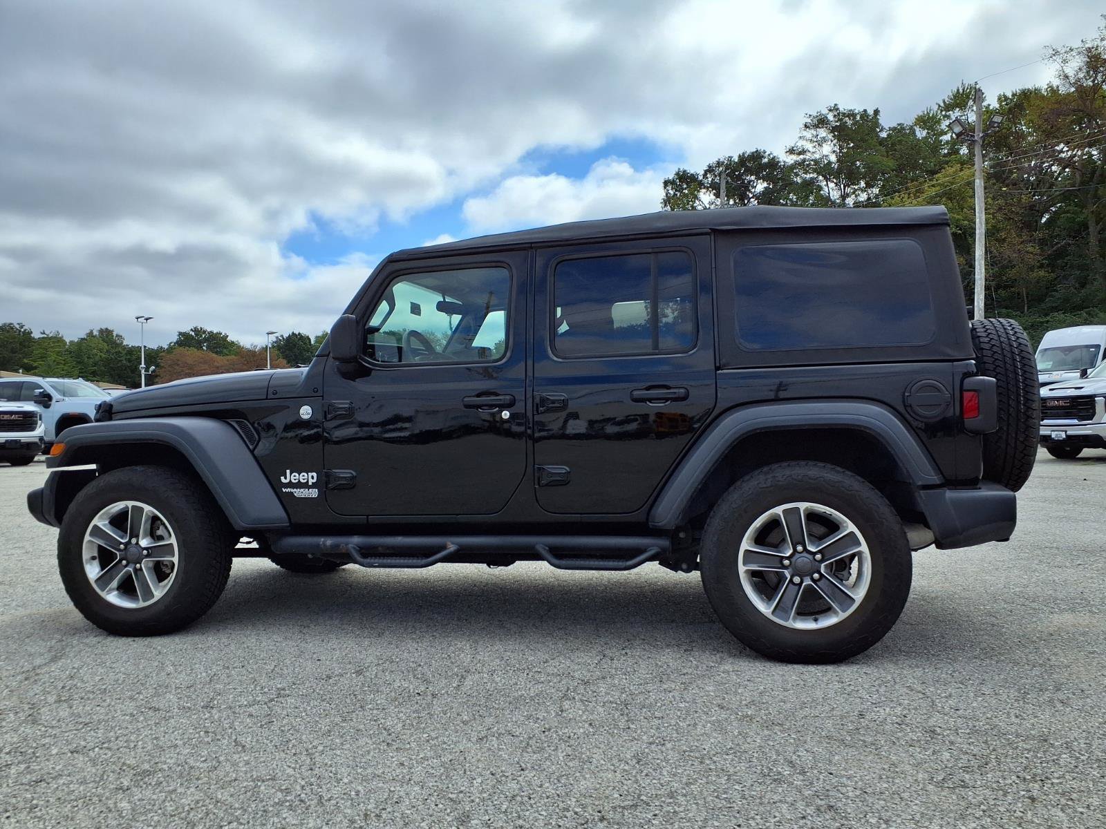 Used 2018 Jeep Wrangler Unlimited Sport AWD/4WD image 31