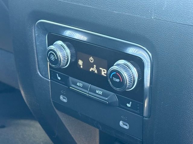 Used 2024 GMC Yukon Denali AWD/4WD image 24