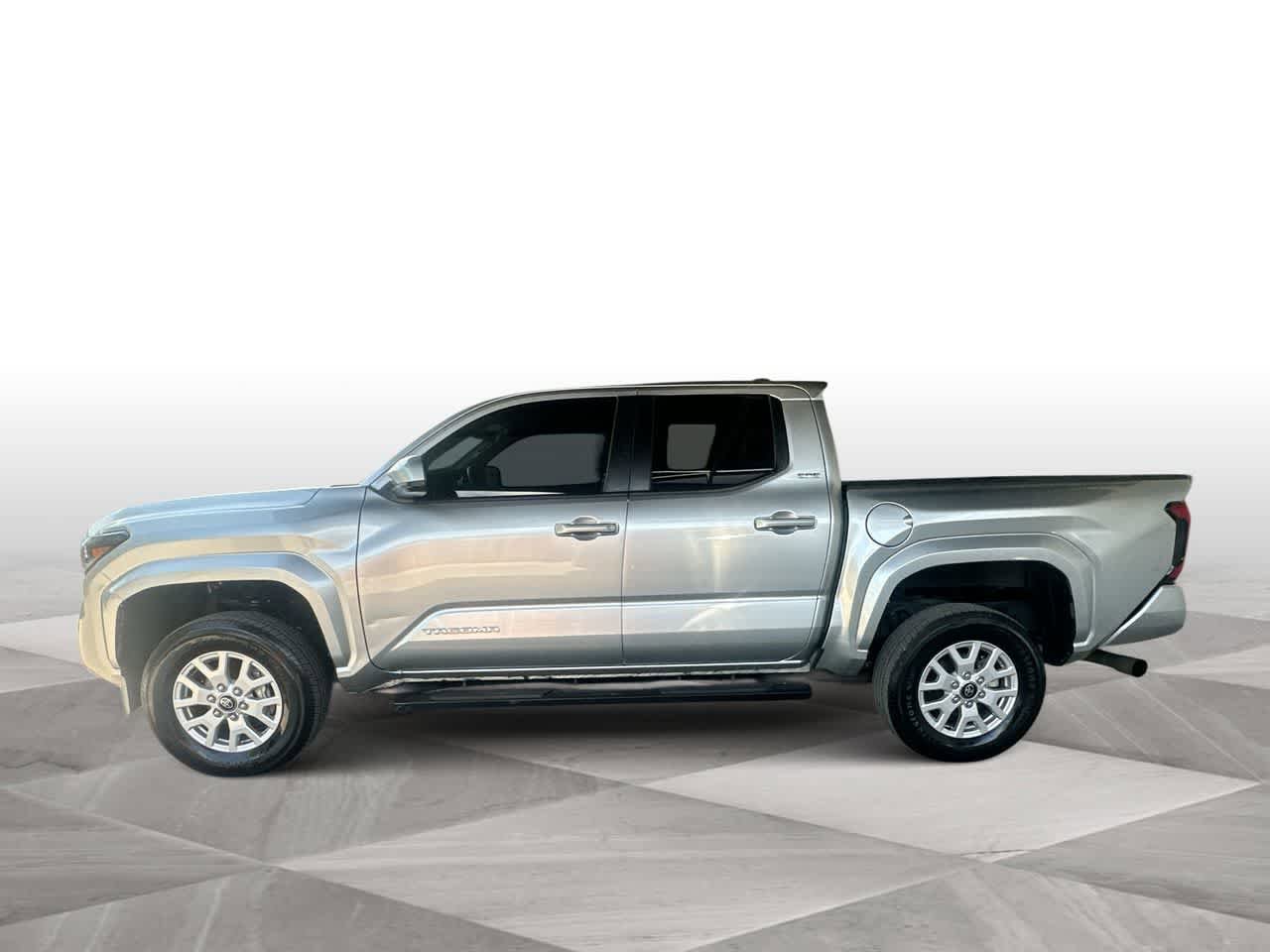 Used 2025 Toyota Tacoma SR5 RWD image 5