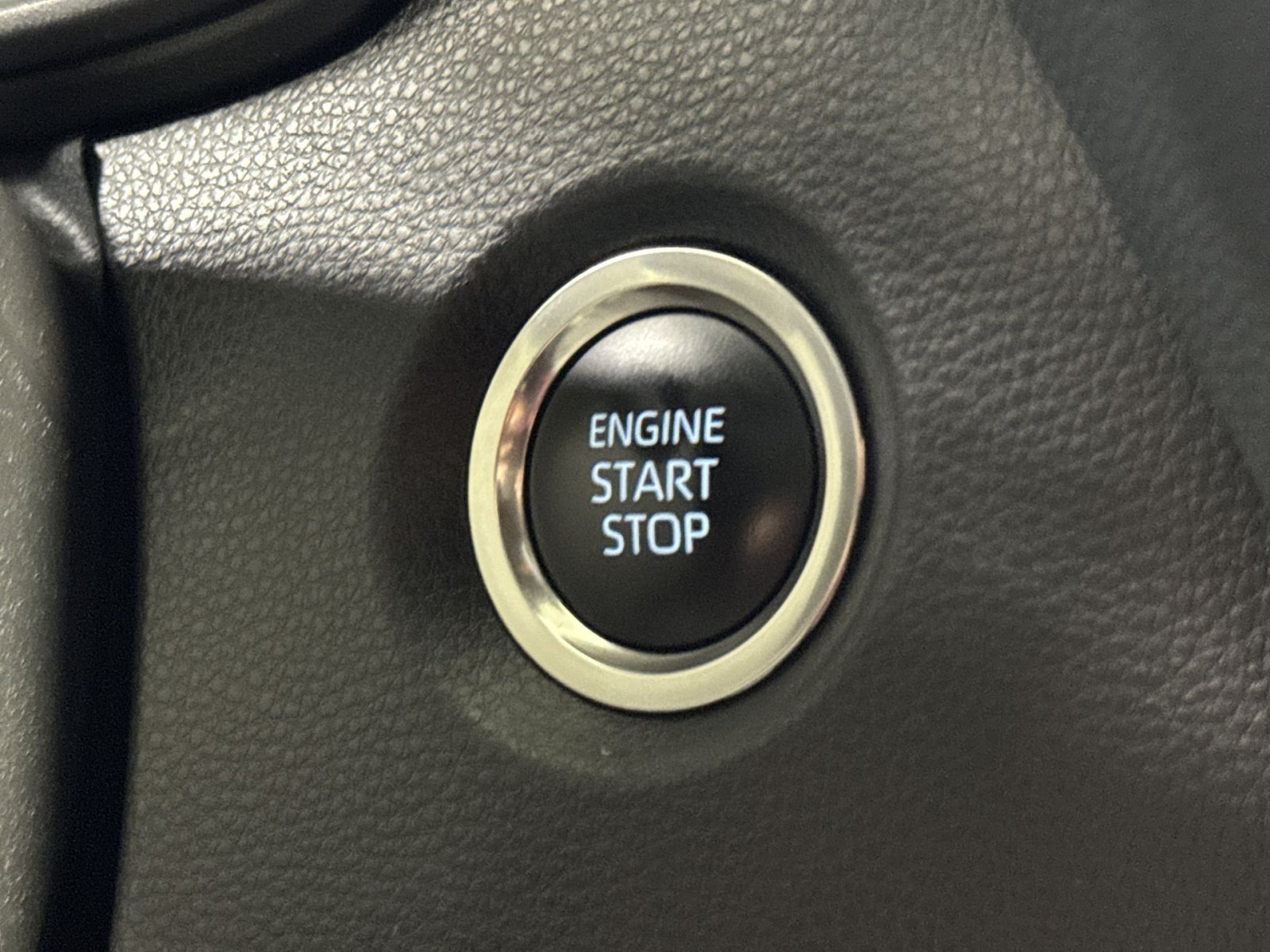 Used 2025 Toyota Corolla SE FWD image 42