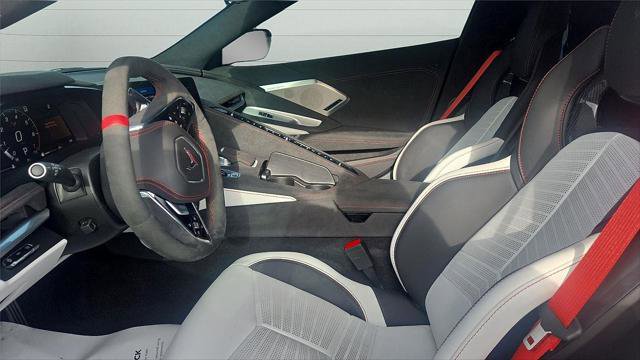 Used 2023 Chevrolet Corvette Stingray Premium Cpe w/ Z51 Performance Package image 12