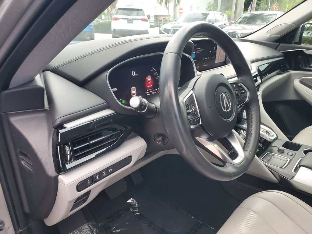 Used 2024 Acura MDX FWD w/ Technology Package image 16