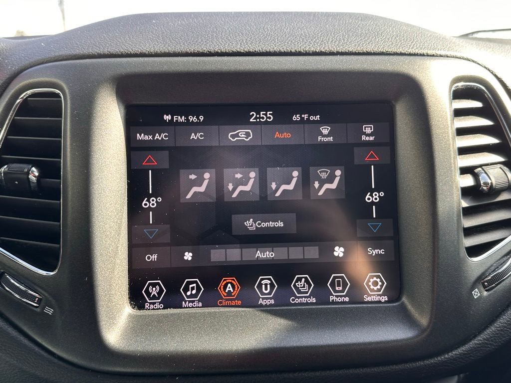 Used 2020 Jeep Compass Trailhawk w/ Cold Weather Group image 33