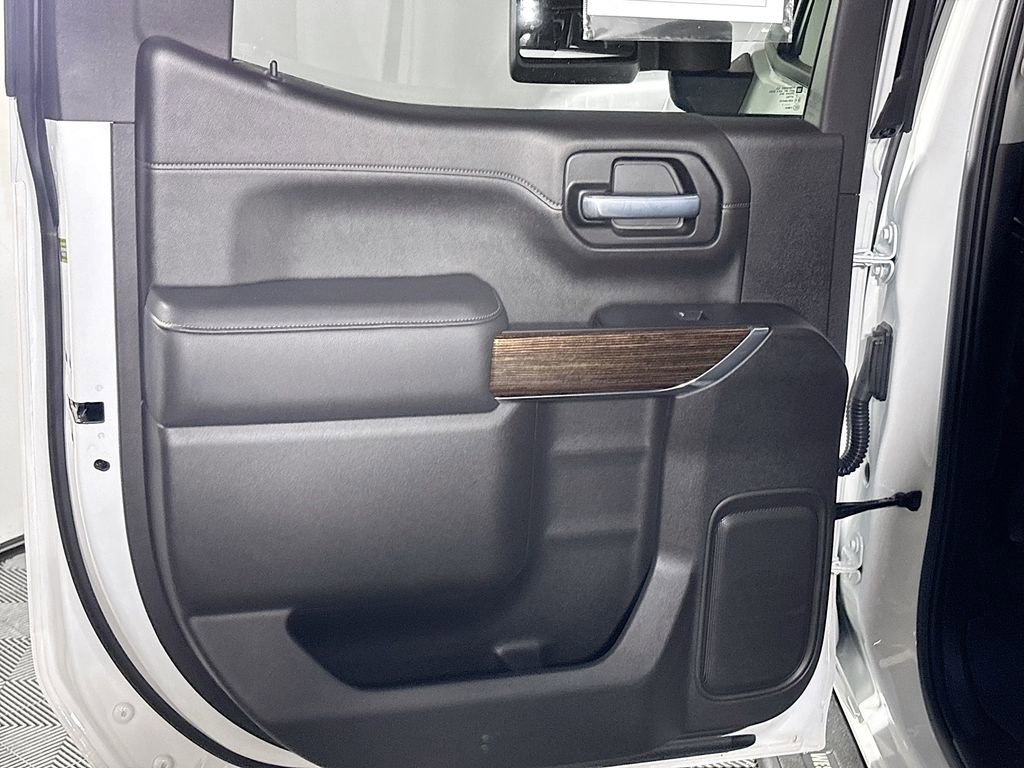 Used 2021 GMC Sierra 1500 Elevation image 18