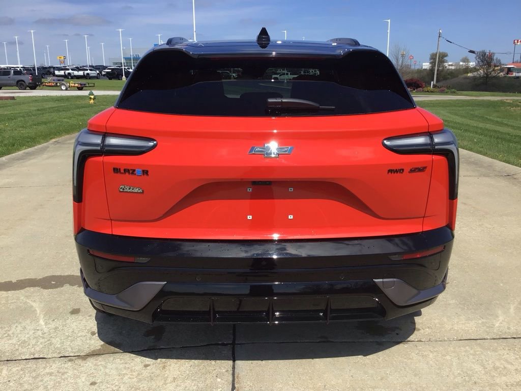 Used 2025 Chevrolet Blazer EV SS image 5