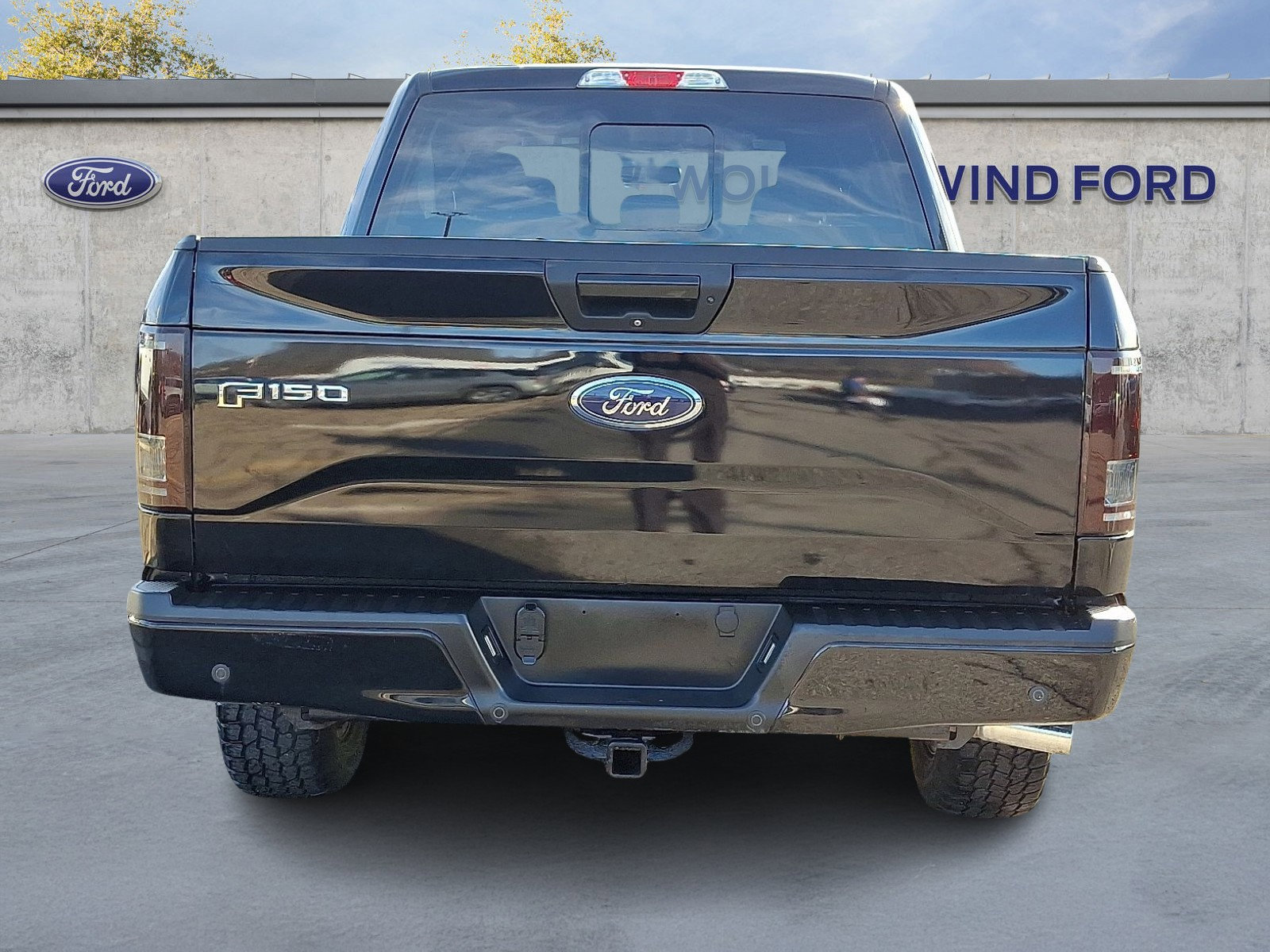 Certified 2017 Ford F150 XLT w/ Equipment Group 302A Luxury image 5