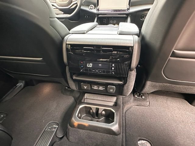New 2026 Jeep Grand Wagoneer Limited AWD/4WD image 31
