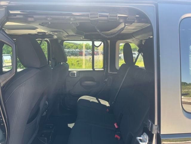 Used 2018 Jeep Wrangler Unlimited Sport S AWD/4WD image 11