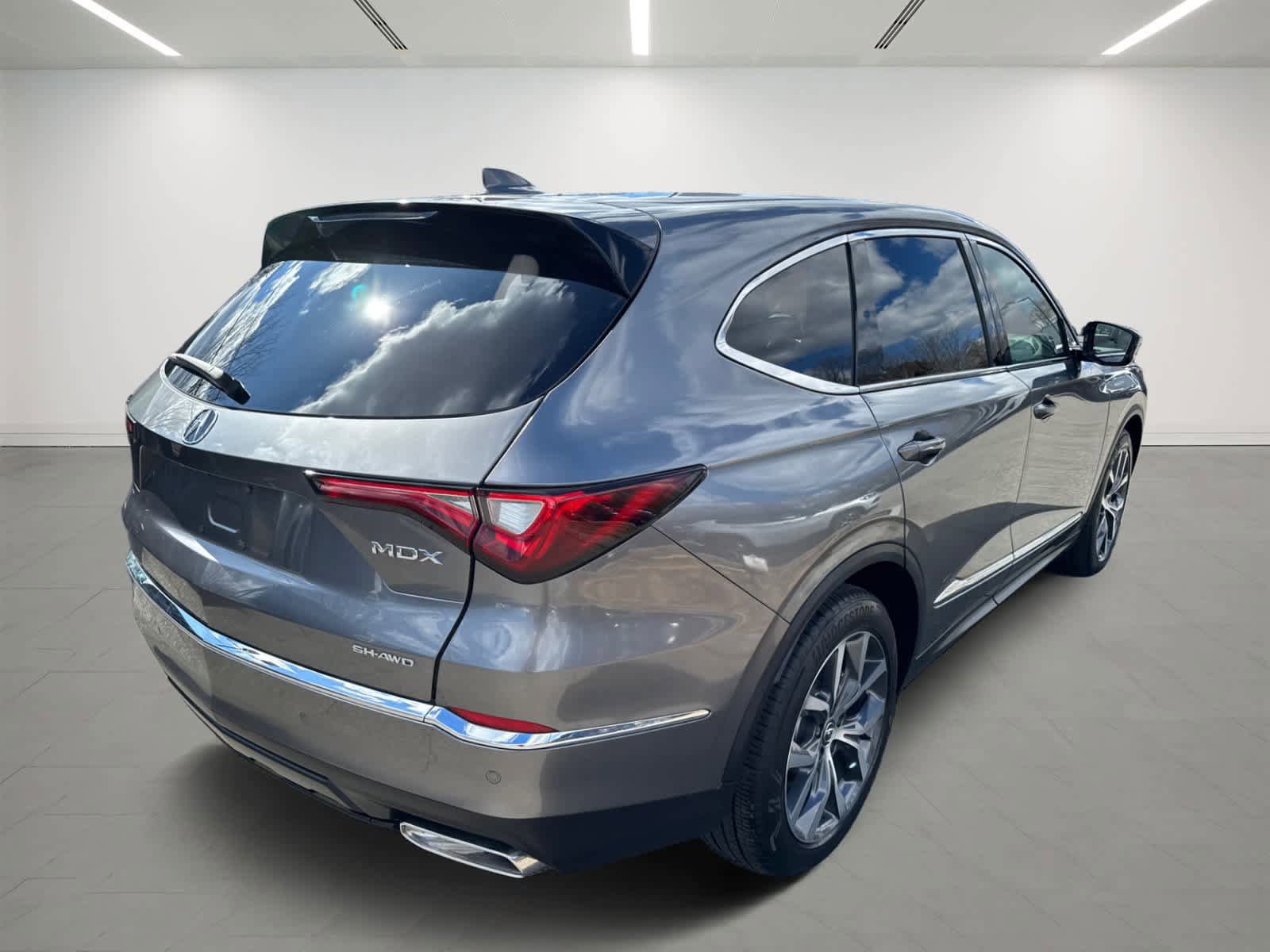 Used 2023 Acura MDX SH-AWD w/ Technology Package image 6