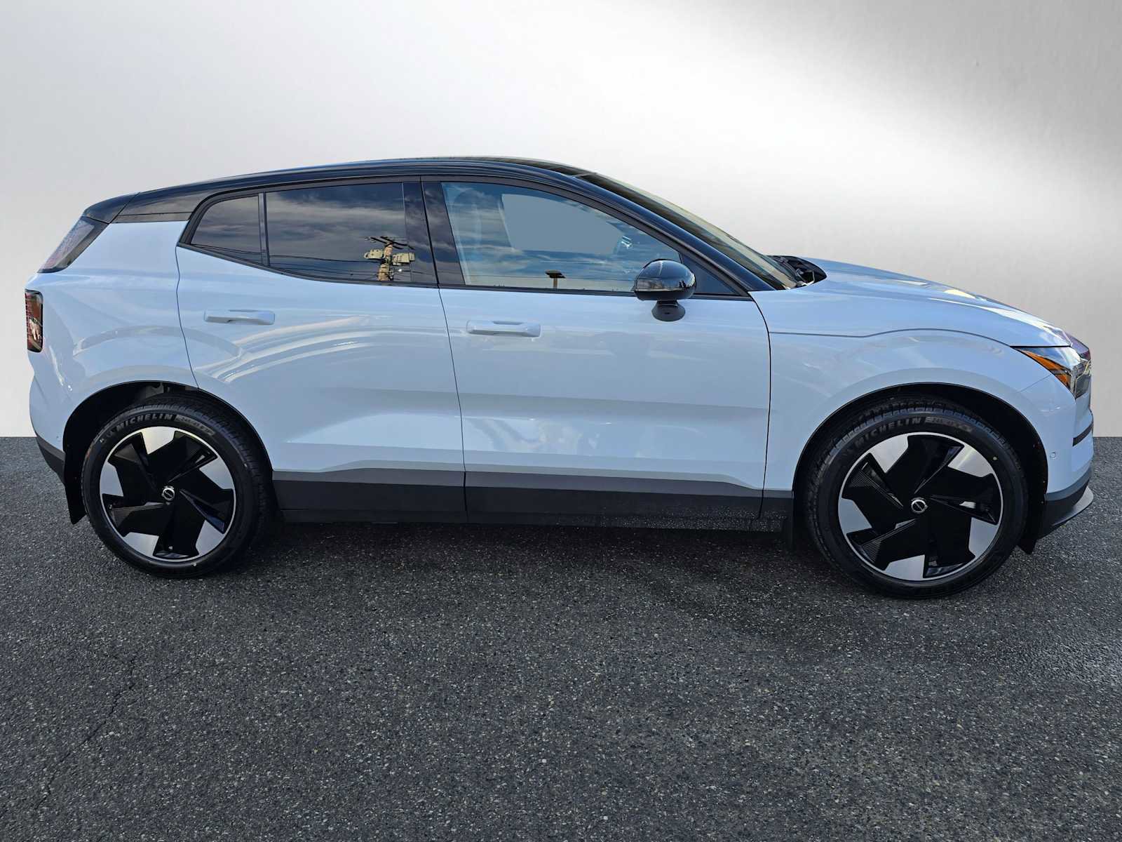 New 2026 Volvo EX30 Plus w/ Protection Package Premier AWD/4WD image 2