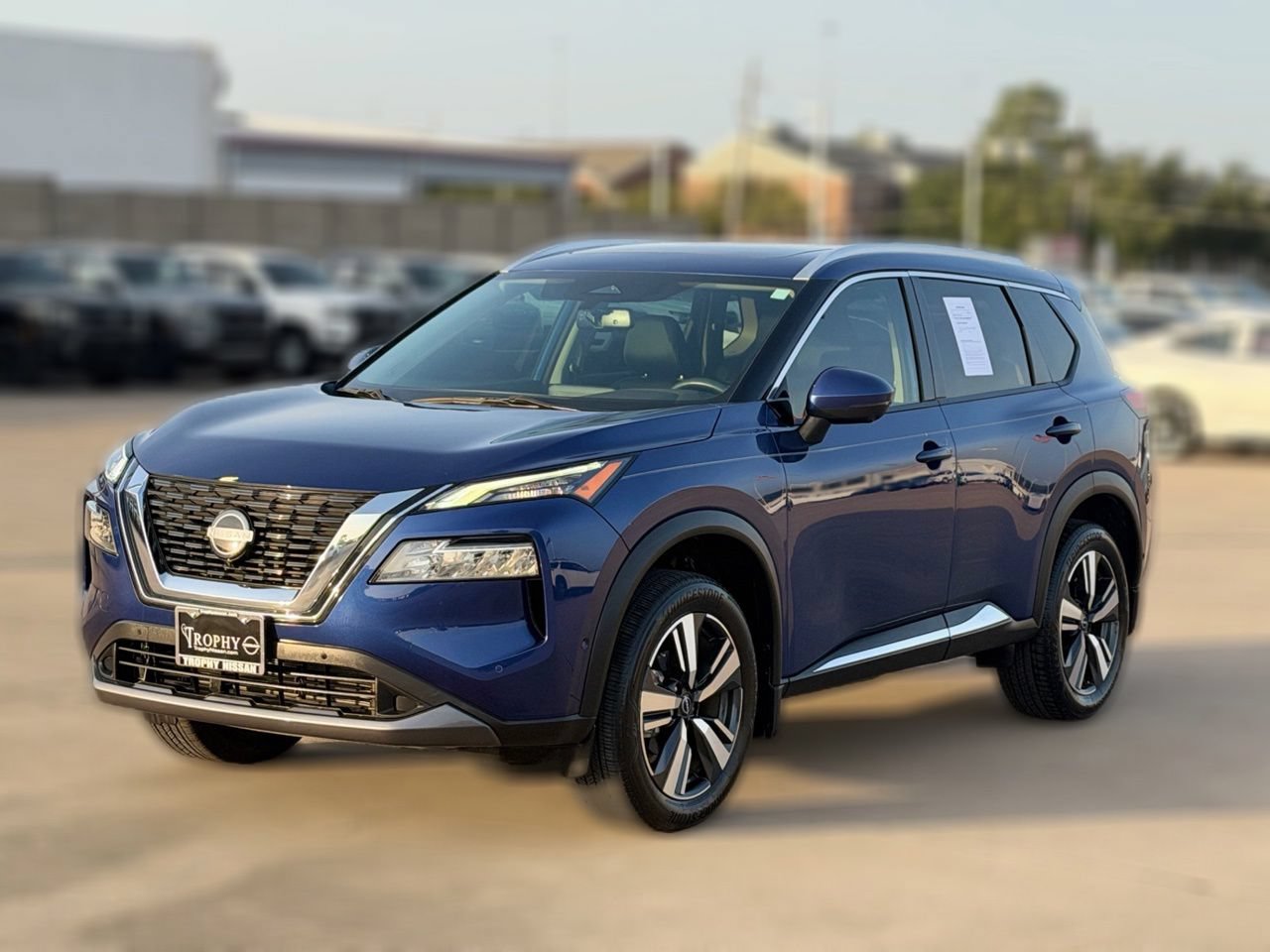 Certified 2023 Nissan Rogue SL w/ SL Premium Package FWD image 3