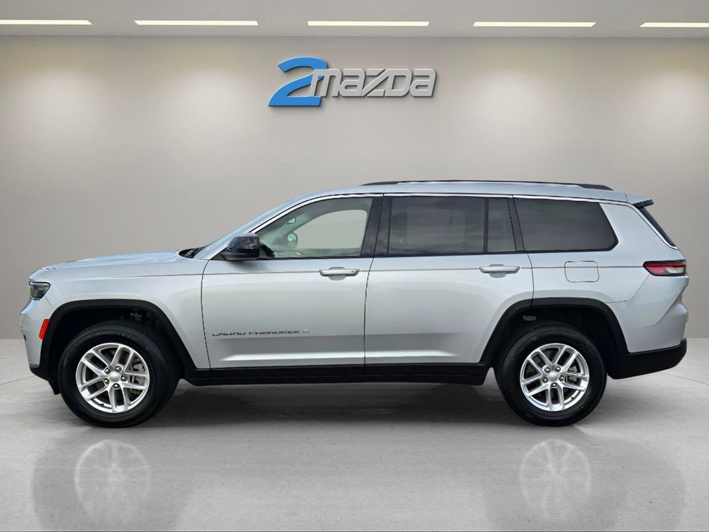 Used 2023 Jeep Grand Cherokee L Laredo image 2