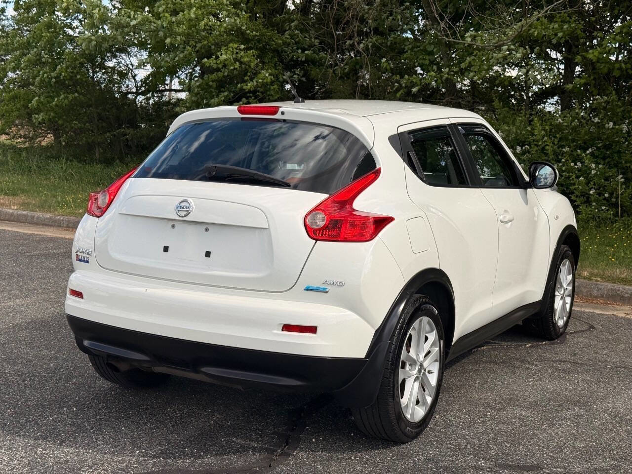 Used 2014 Nissan Juke S AWD/4WD image 7