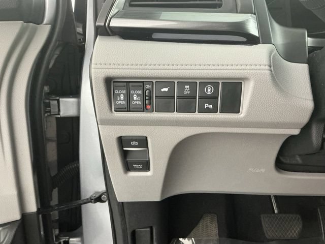 Used 2022 Honda Odyssey Elite image 27
