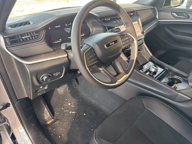 New 2026 Jeep Grand Cherokee Laredo image 14