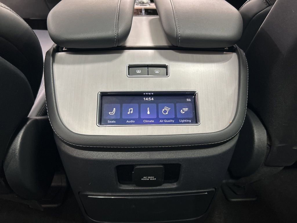 Used 2025 Lincoln Navigator Reserve w/ Jet Appearance Package image 29