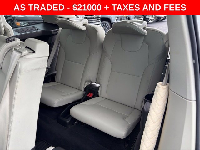 Used 2021 Volvo XC90 T5 Momentum w/ Protection Package Premier FWD image 16