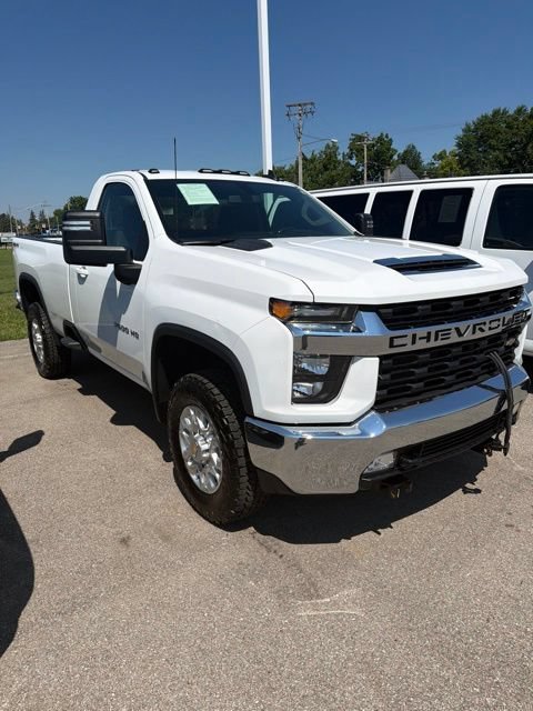 Used 2022 Chevrolet Silverado 3500 LT w/ Convenience Package AWD/4WD image 2