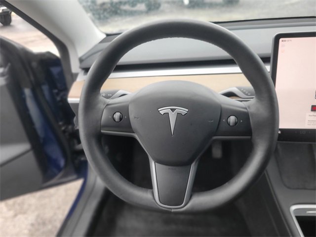 Used 2023 Tesla Model 3 Standard Range image 21