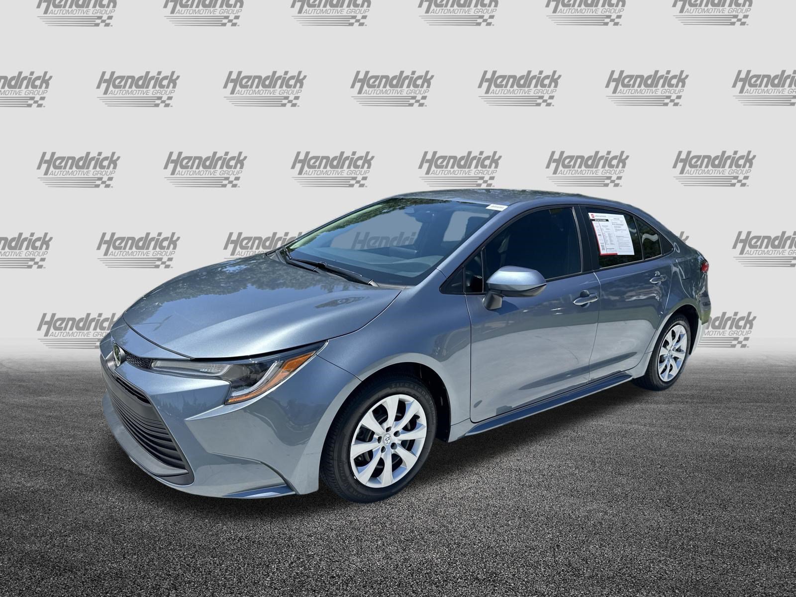 Certified 2025 Toyota Corolla LE FWD image 5