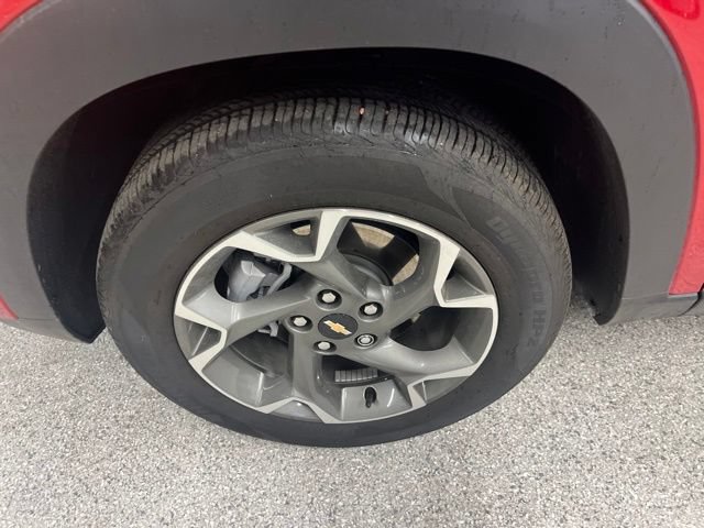 New 2026 Chevrolet Trax LT w/ Driver Confidence Package FWD image 10