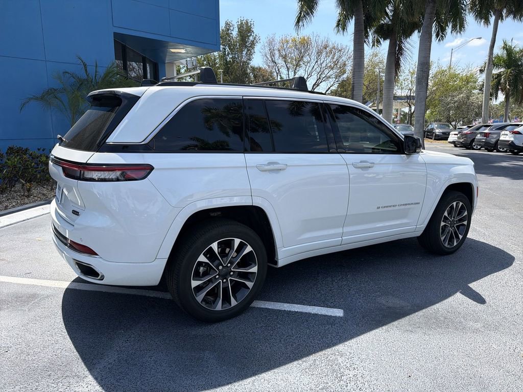 Used 2022 Jeep Grand Cherokee Overland w/ Advanced Protech Group III image 8