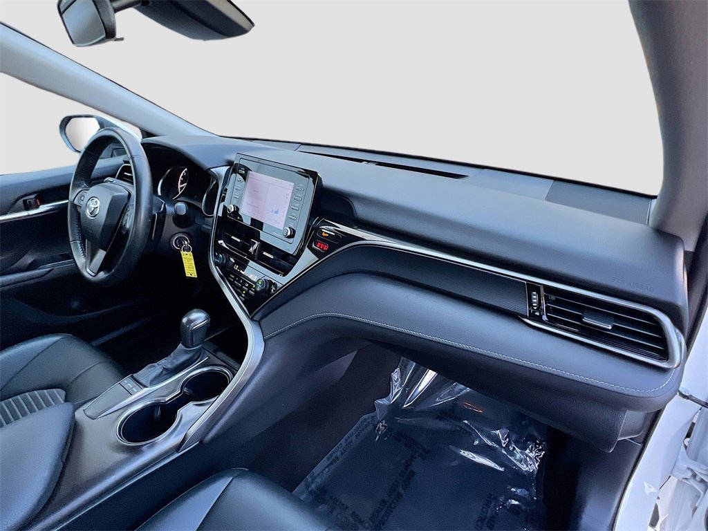 Used 2024 Toyota Camry SE image 26