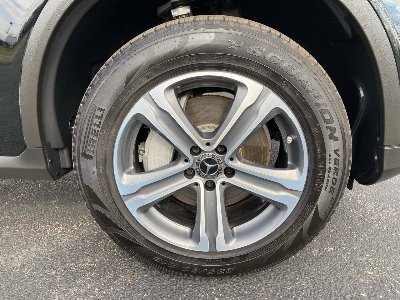 Used 2019 Mercedes-Benz GLC 300 4MATIC w/ Premium Package image 48
