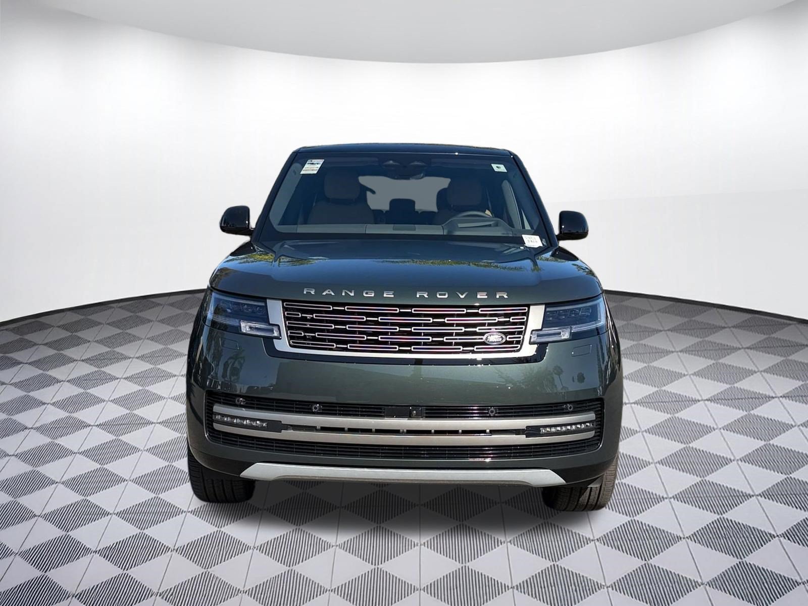 New 2026 Land Rover Range Rover Long Wheelbase SE AWD/4WD image 6