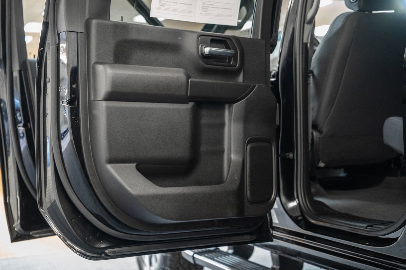 Used 2024 Chevrolet Silverado 2500 Custom image 43