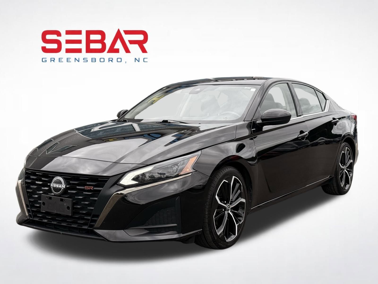 Used 2023 Nissan Altima 2.5 SR image 1