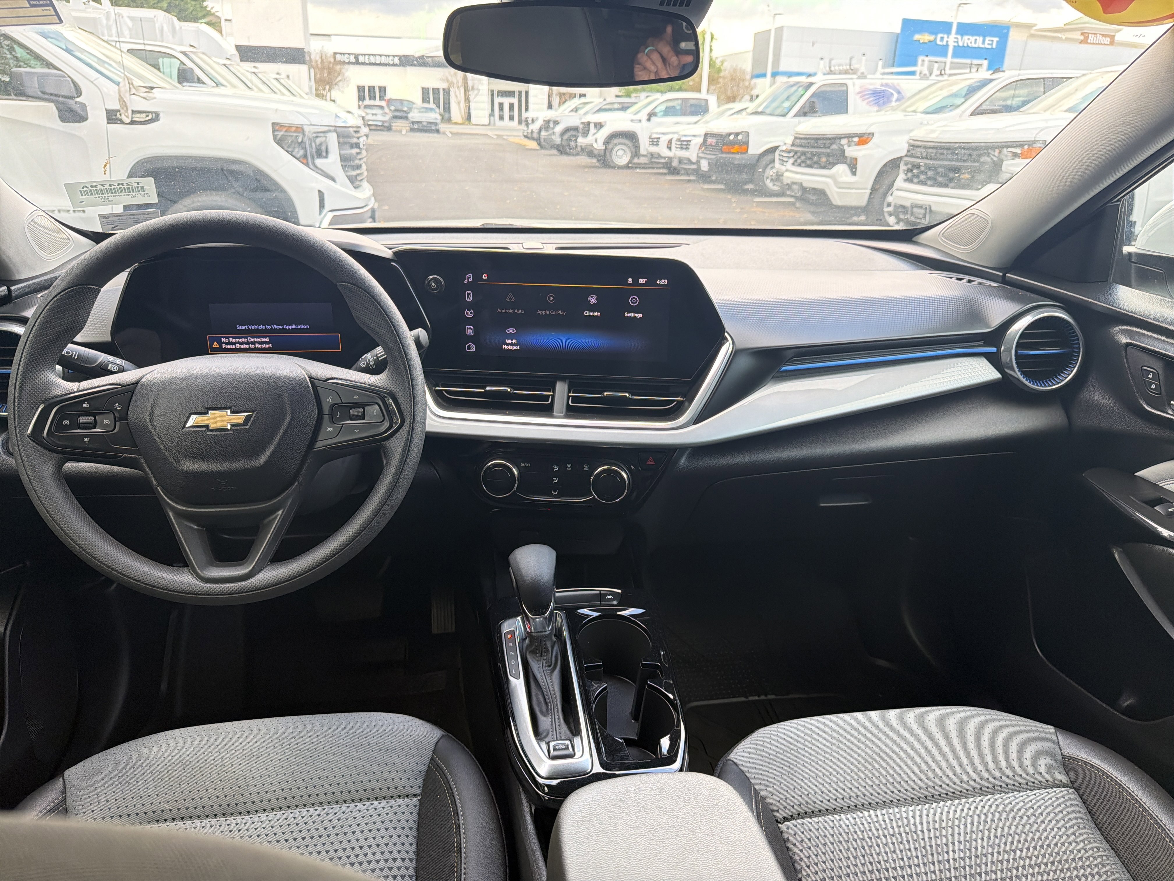 Used 2024 Chevrolet Trax LT image 27