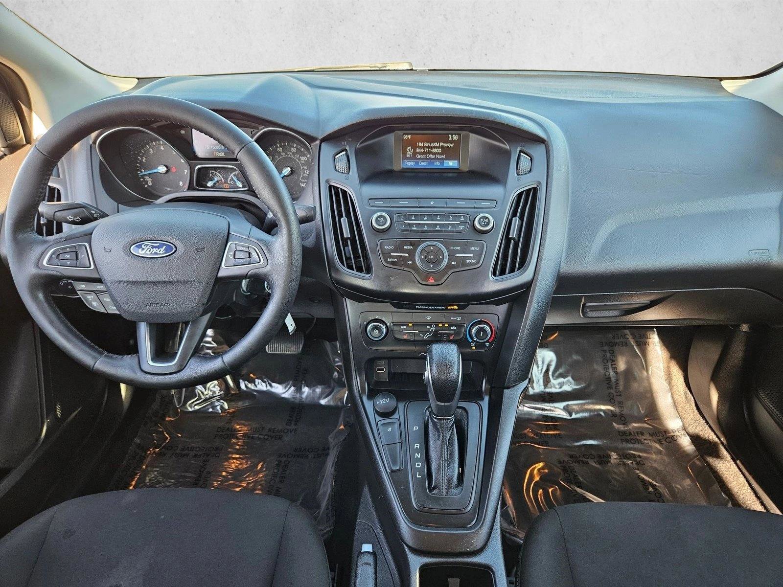Used 2018 Ford Focus SE w/ Cold Weather Package FWD image 21