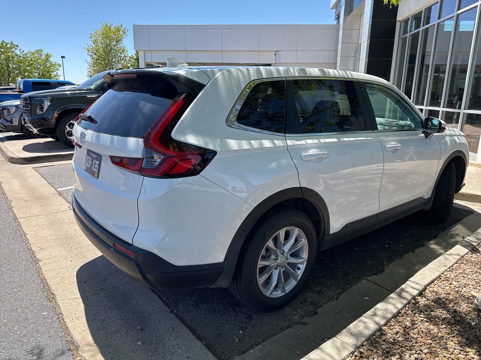 Used 2024 Honda CR-V EX-L image 3