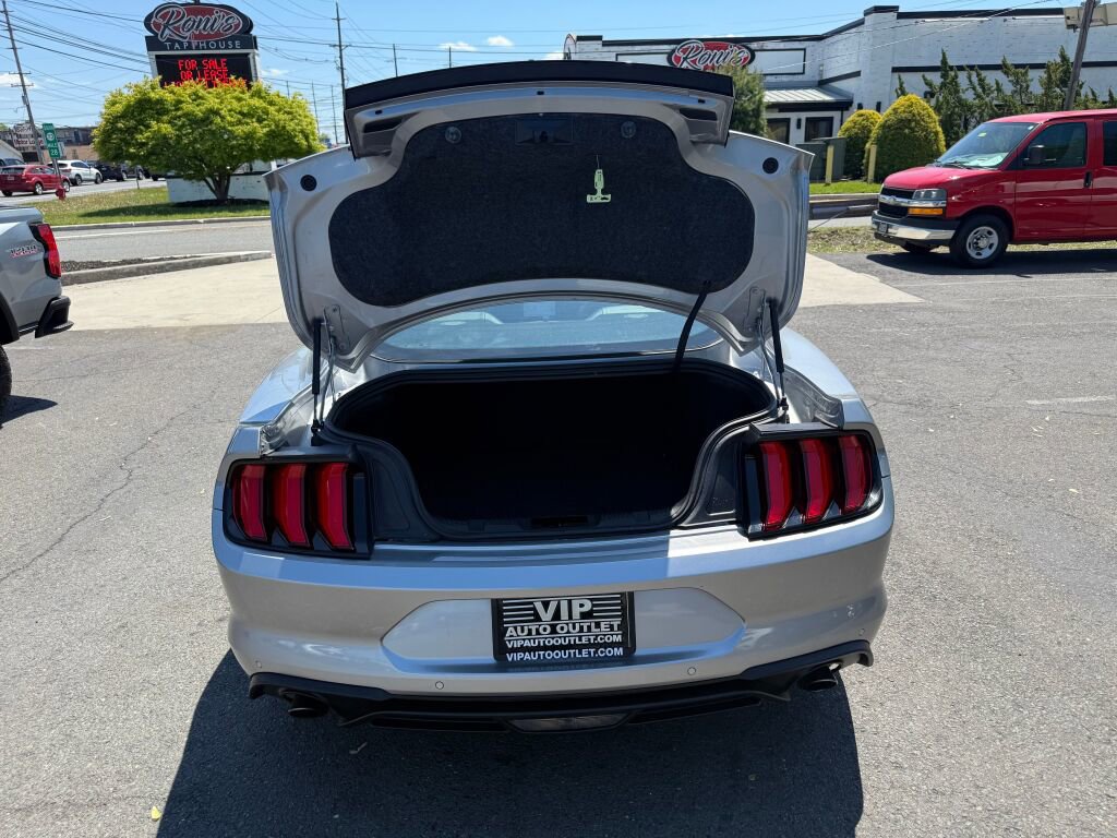 Used 2020 Ford Mustang Premium RWD image 28