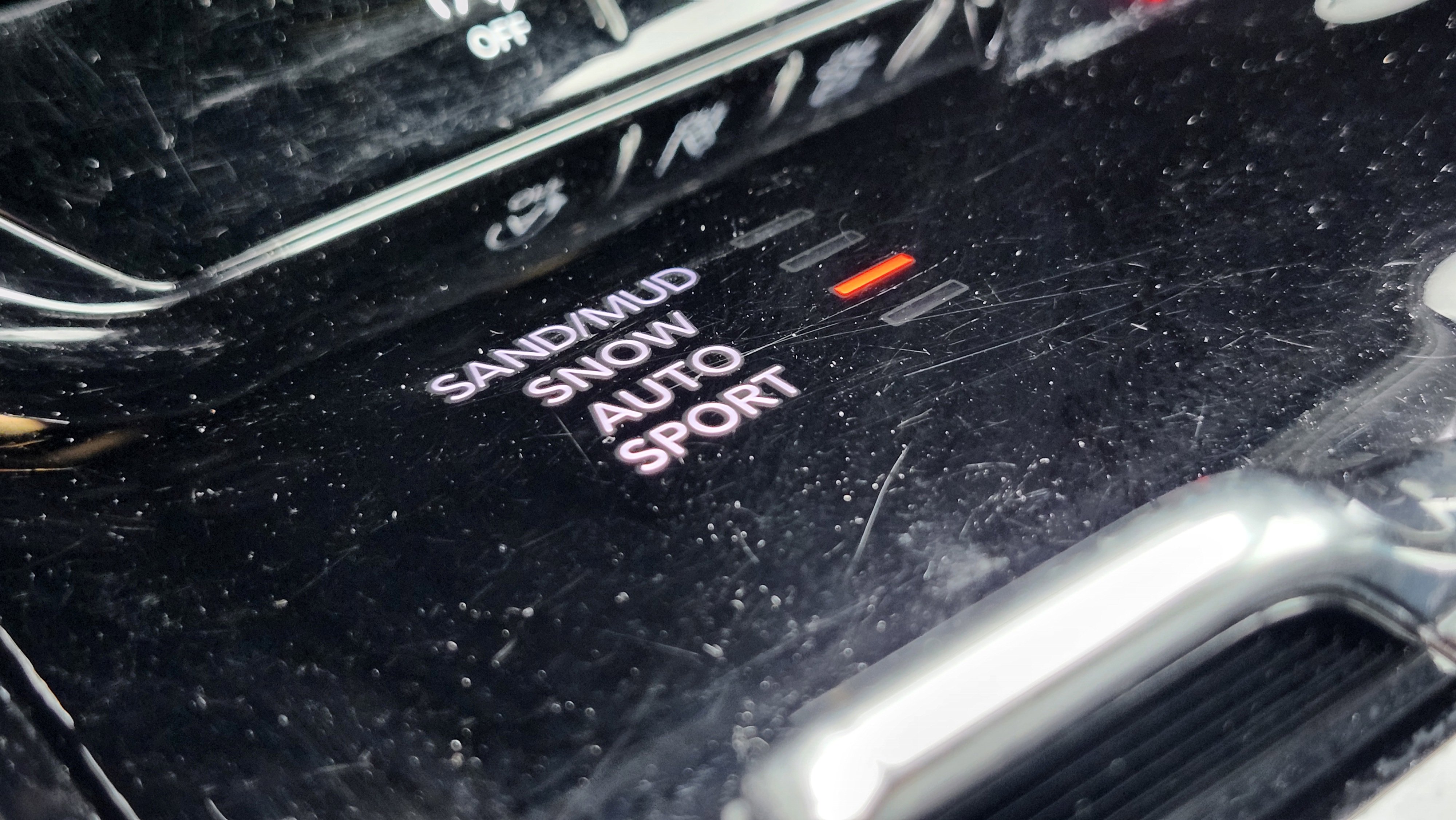 Used 2024 Jeep Wagoneer L Series II w/ Flexible Seating Group image 32