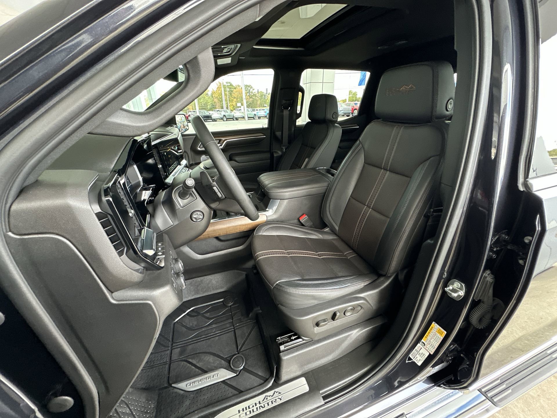 Certified 2023 Chevrolet Silverado 1500 High Country w/ High Country Premium Package AWD/4WD image 20