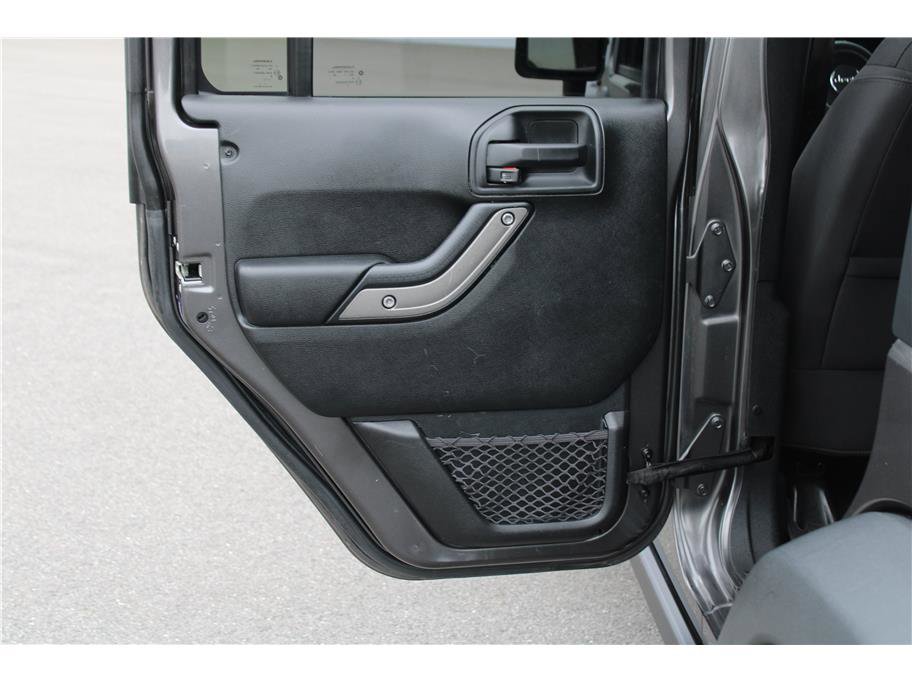 Used 2017 Jeep Wrangler Unlimited Sport w/ Power Convenience Group image 10